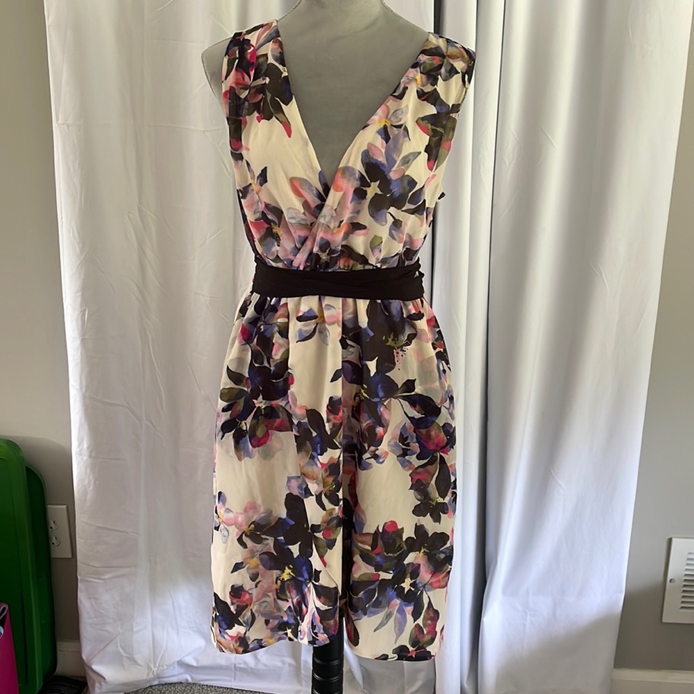 Simply Vera-Vera Wang sleeveless dress-size Medium